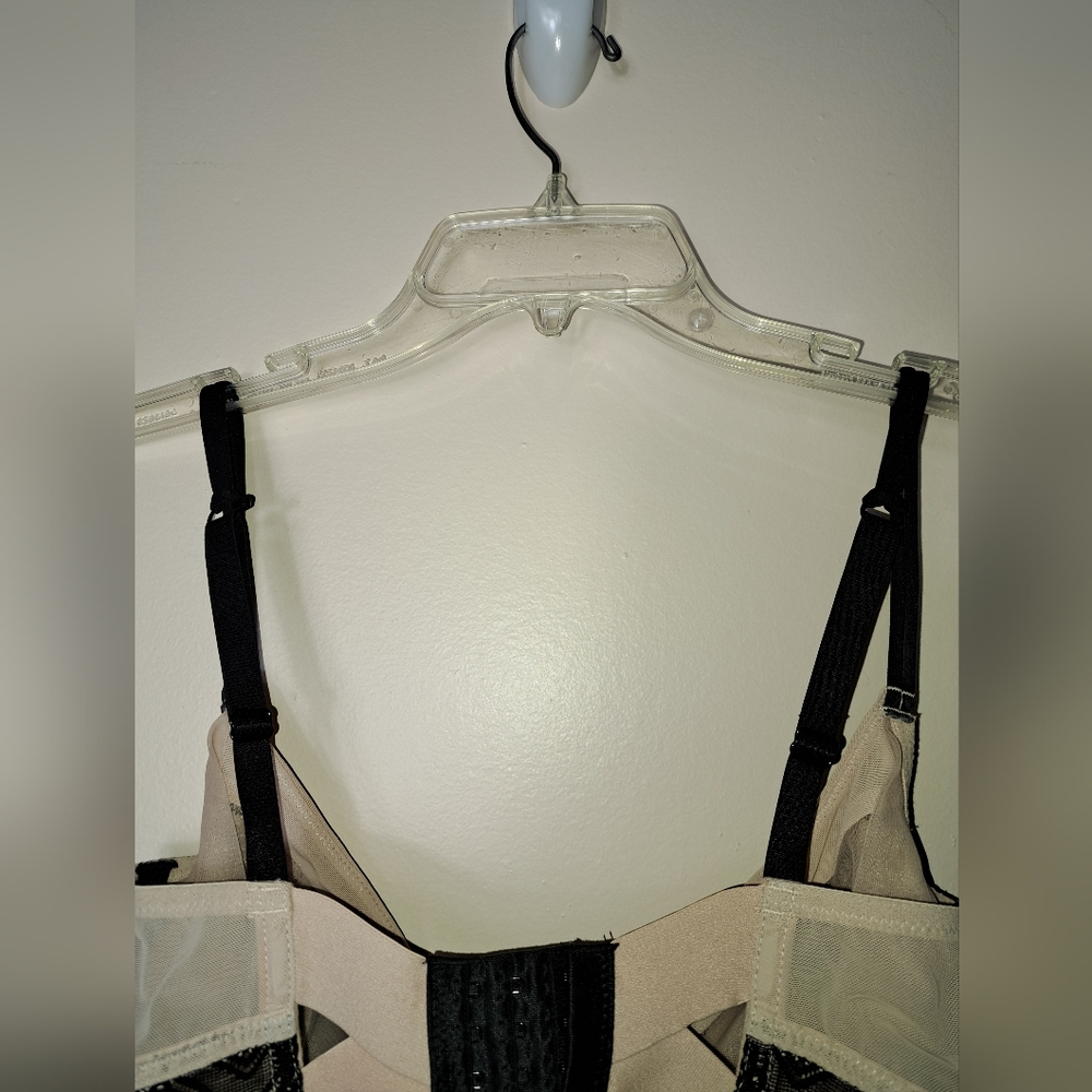 INTIMATELY FREE PEOPLE Underwire Bra Size 32DD ~ Black Lace And Nude Mesh - Picture 8 of 15